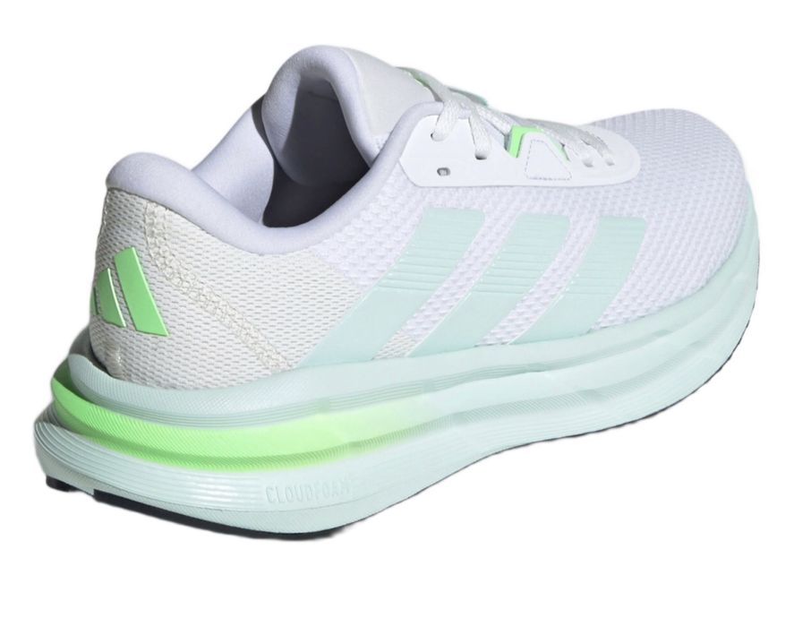 Оригінальні кросівки Adidas,для бігу.