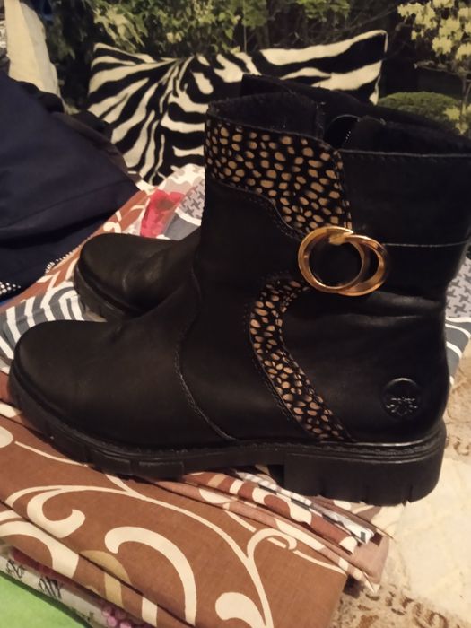 Женские фирменные сапожки осень р.41