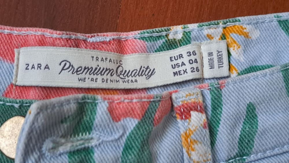 Calções Zara Tam 36 - como NOVOS