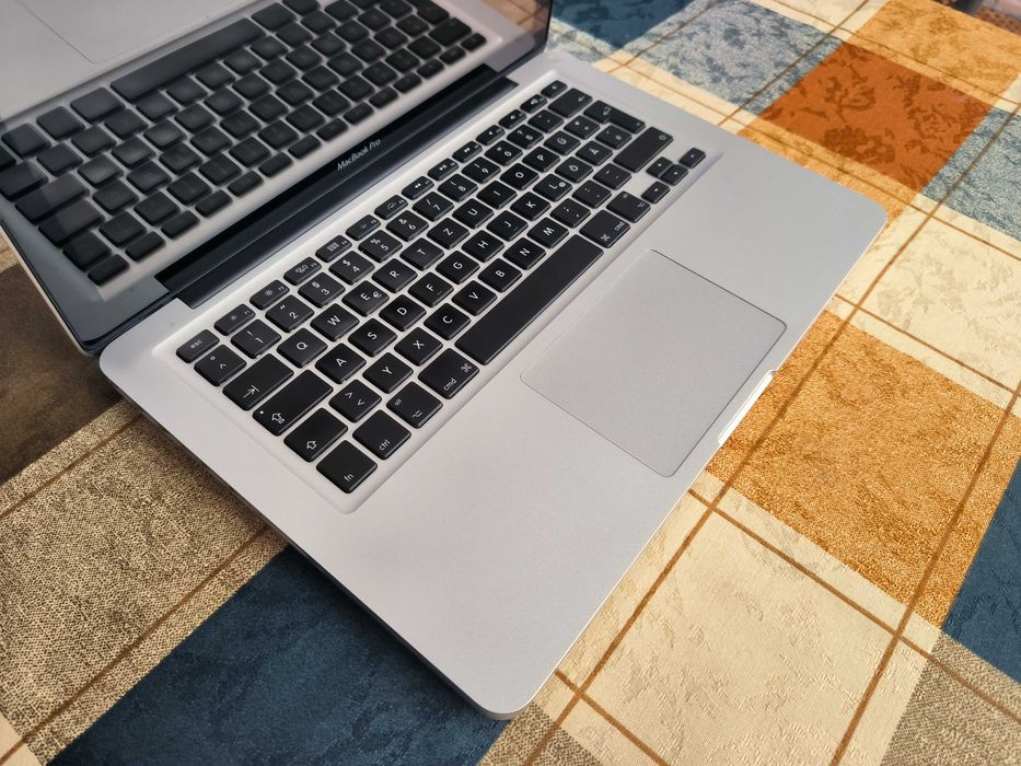 Apple MacBook - 13" - Mod. A1278