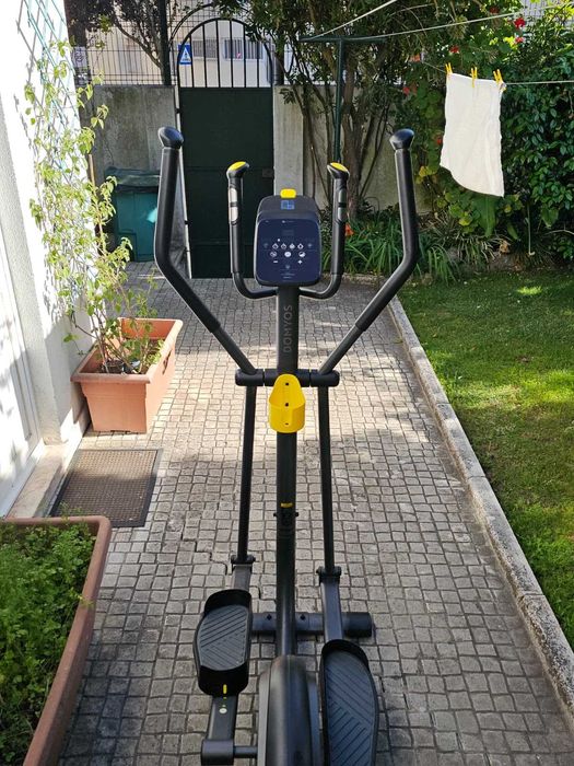 Bicicleta Elíptica Domyos EL 500 c/ Bluetooth