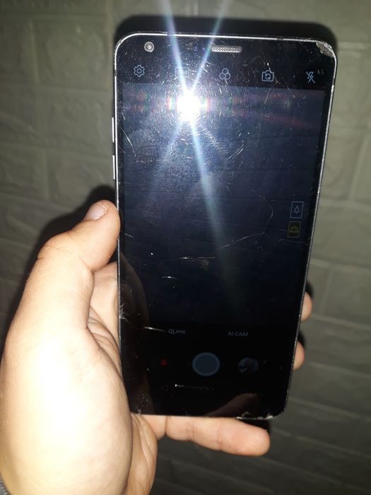 Продам Lg G6 на запчасти