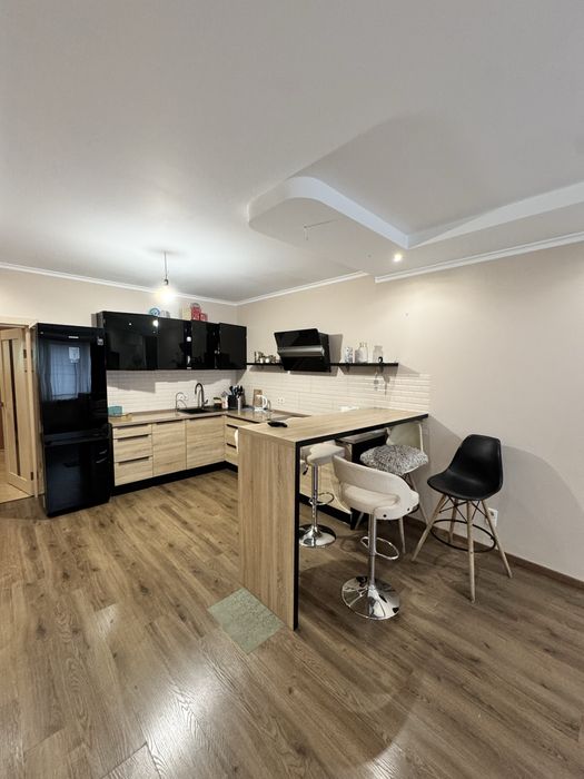 Здам квартиру 60кв.м. Однокімнатна кухня-студія