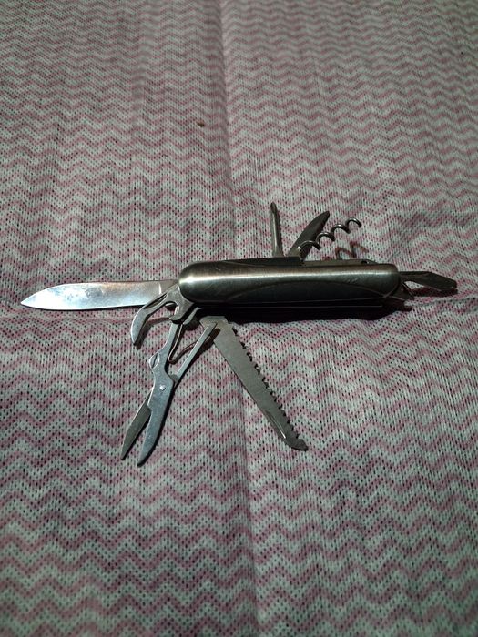 Scyzoryk wielofunkyjny