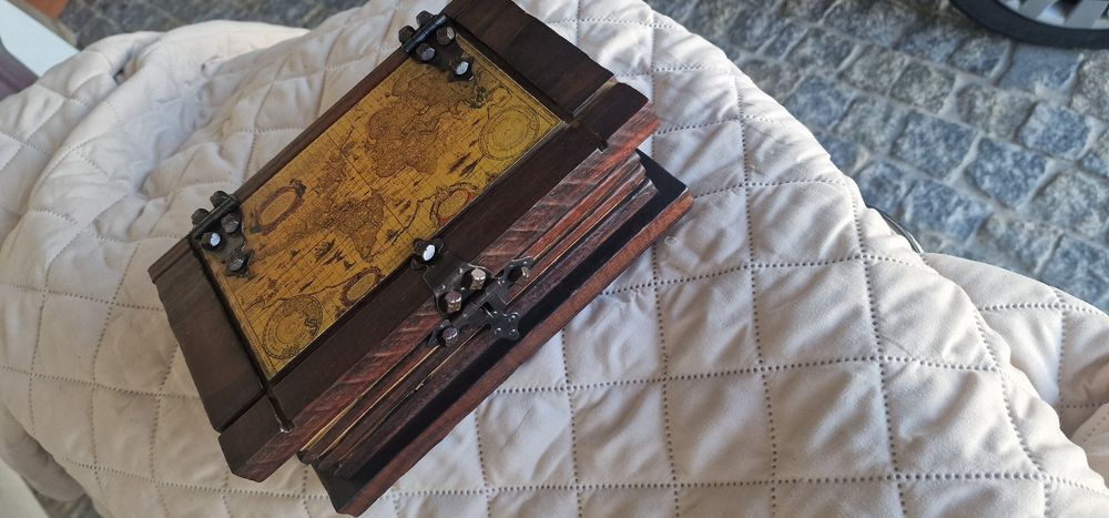 Guardajoias antigos restaurados