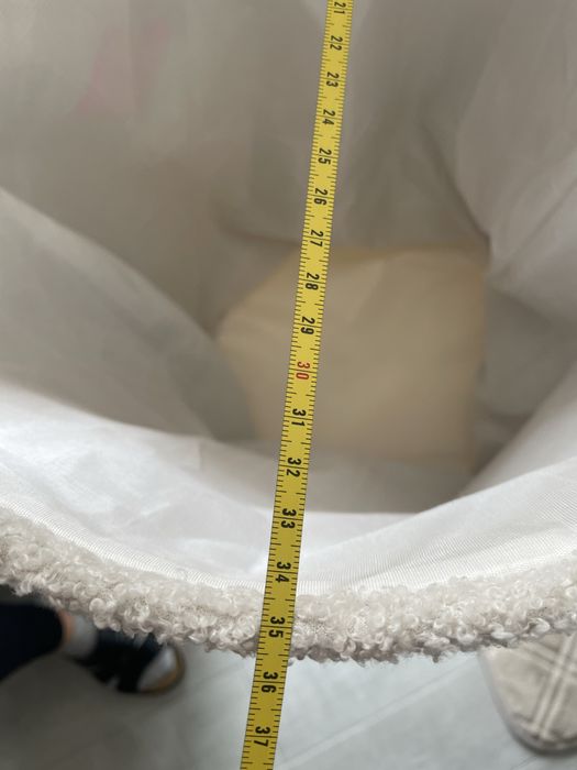 Cesto de roupa branco