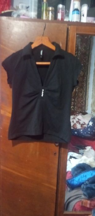 Брендова футболка