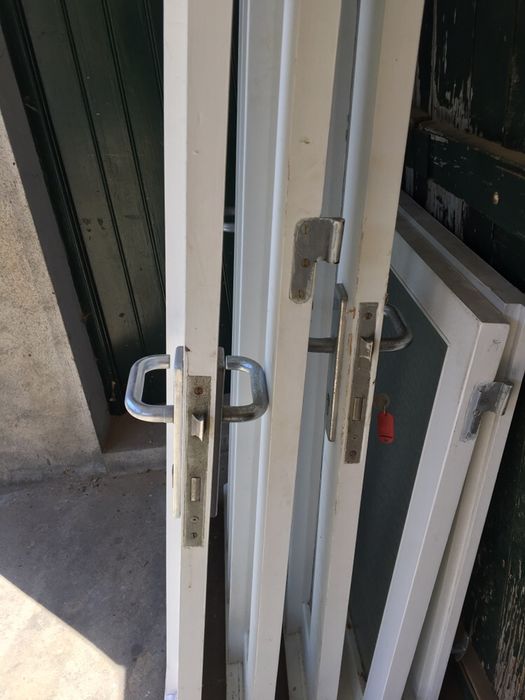 Portas de Madeira com vidro (3)