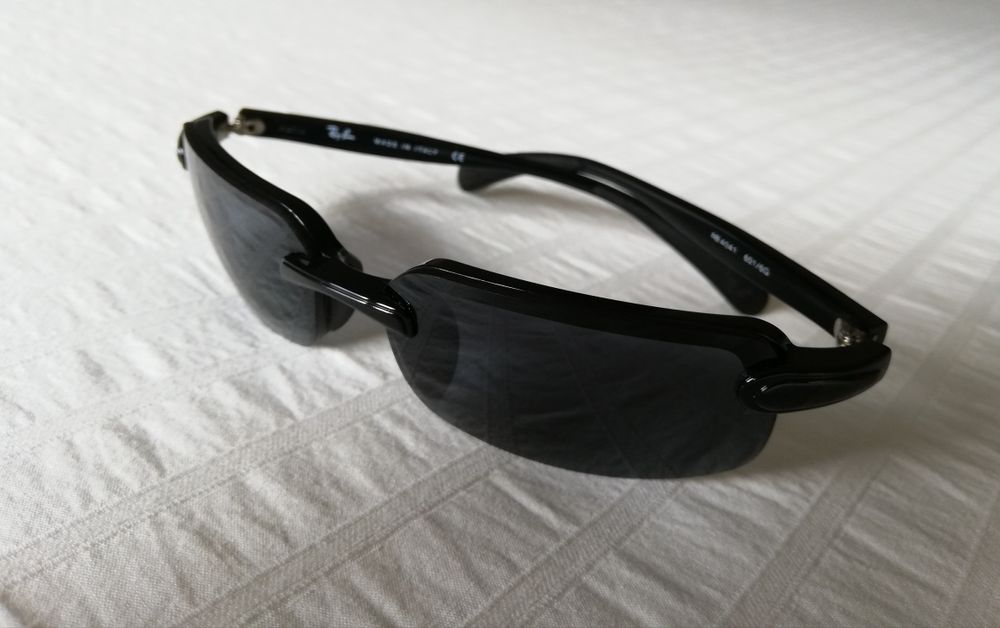 Óculos de sol de mulher da marca Ray Ban verdadeiros