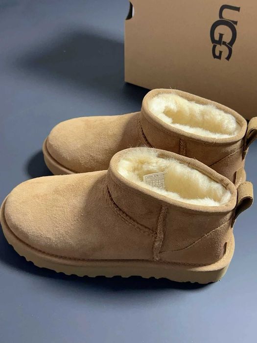 UGG Classic Mini Boots Chestnut r.37