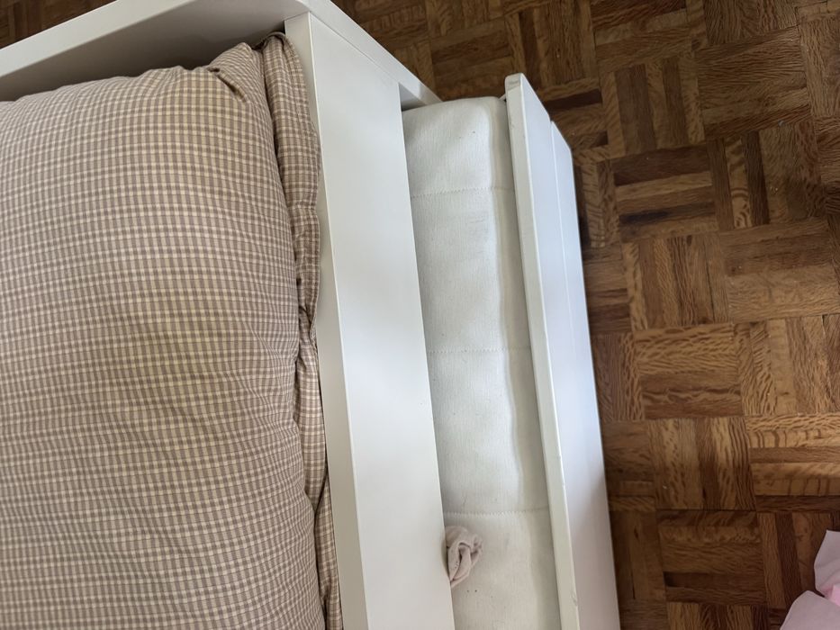 Cama IKEA SLAKT - c/cama adicional (com 2 colchões)