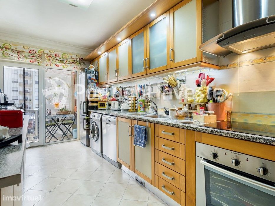Excelente apartamento T3 numa zona de grande nome e de varios servi...