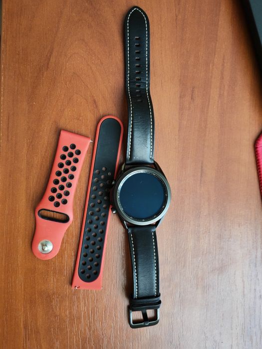Продам смарт часы Samsung Galaxy Watch 3