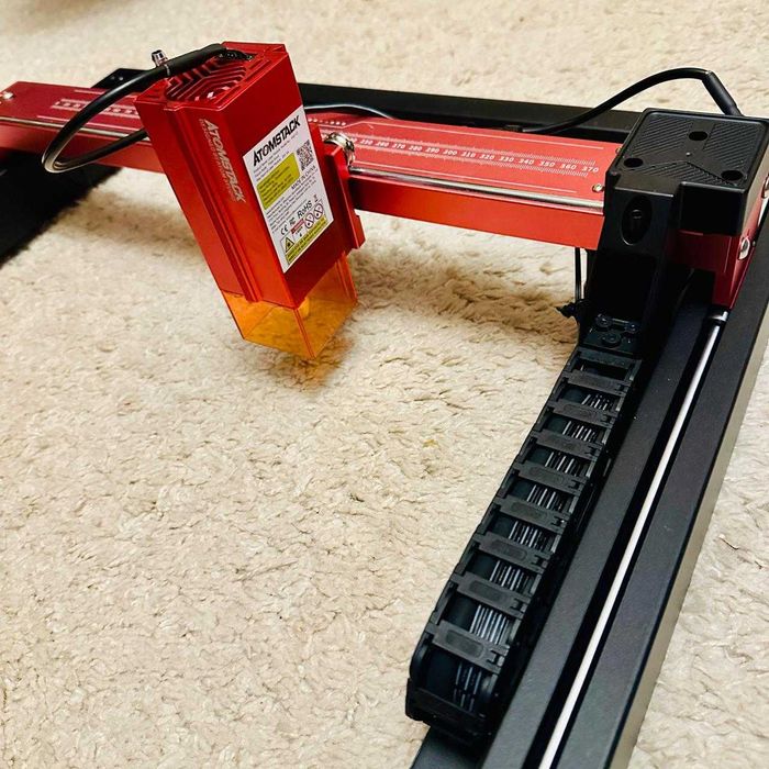 Лазерний гравер ATOMSTACK A12 Ultra з вбудованою камерою і корпусом B3