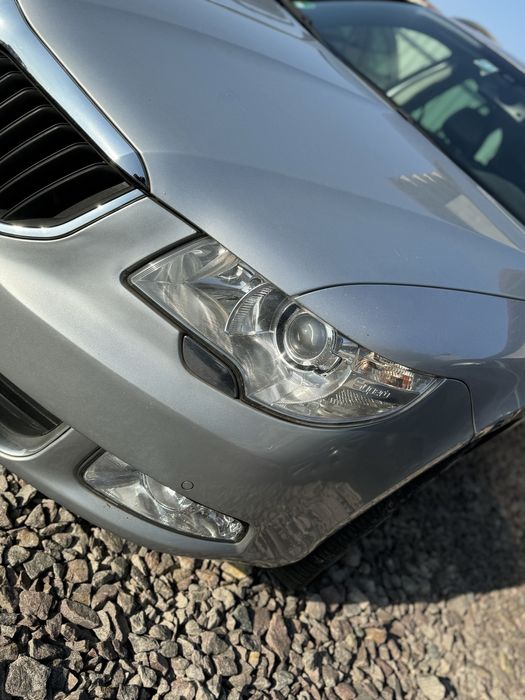 Фара ліва права Bi-Xenon Галоген Шкода Суперб 2 Superb 2