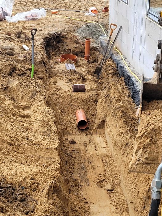 Usługi hydrauliczne.Przeciski kretem.Przyłącza wod-kan.Minikoparka