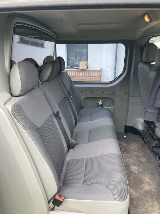 Opel vivaro 2.5 6 osobowy
