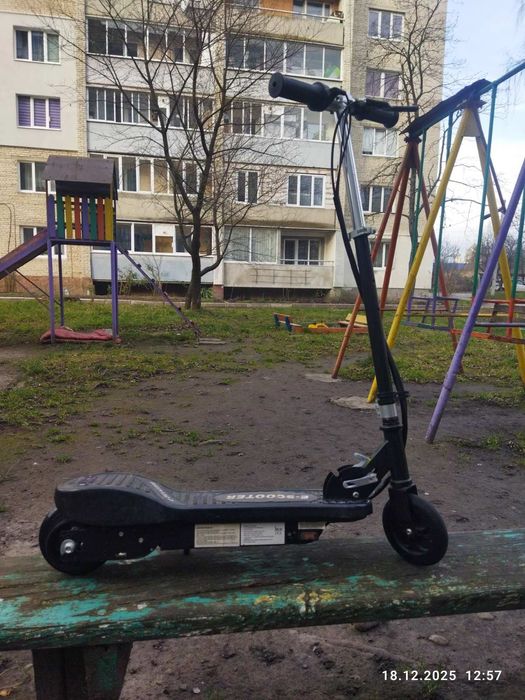 Електросамокат (дитячий)