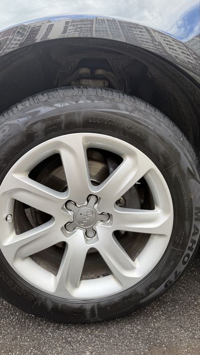 Продам Audi Q5 2012