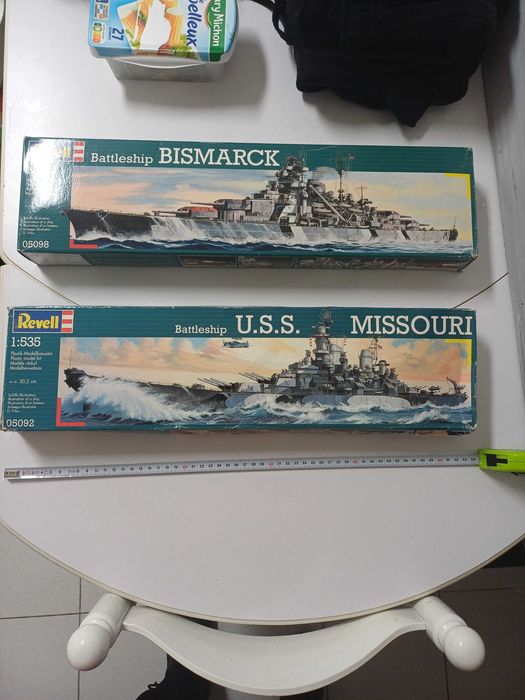 Kits Navios Bismarck e Missouri da Revel 2 unidades