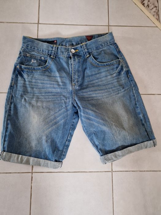 Spodenki jeansowe Diverse rozm 32
