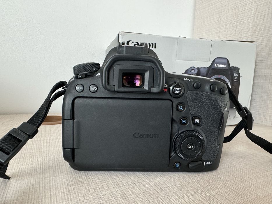 Canon EOS 6D Mark 2 + Sigma 35mm f1.4