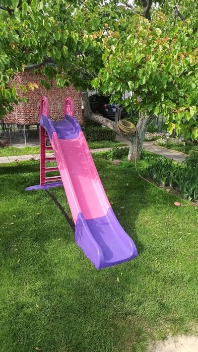 Детская горка Doloni, спуск 243 см. Розово-фиолетовая