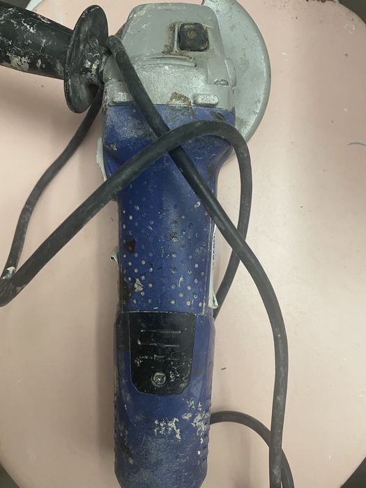 Rebarbaradora a funcionar perfeitamente