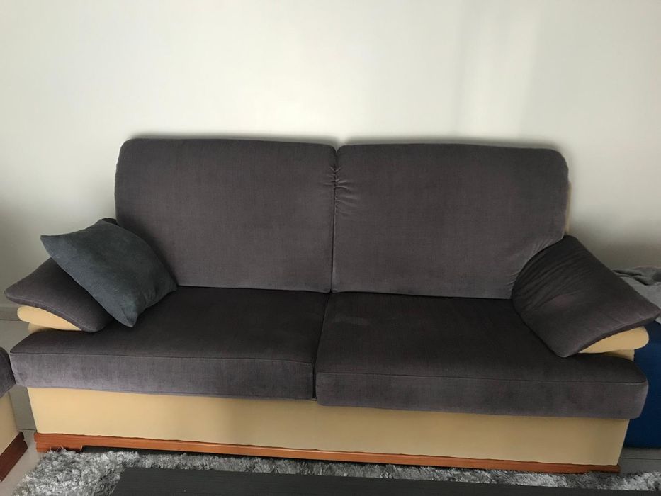 Sofás e Mesa de sala