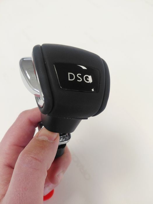 Рычаг ручка акпп Пассат Б6  Шкода Октавія А5 Карок Камік DSG  passat