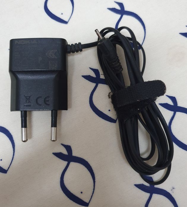 Selling Nokia mobile phone chargers in good condition! Only €5 each64584468483970123