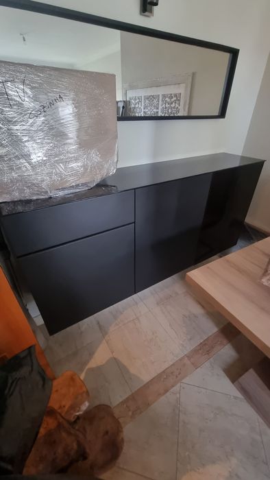 Cristaleira suspensa bom estado