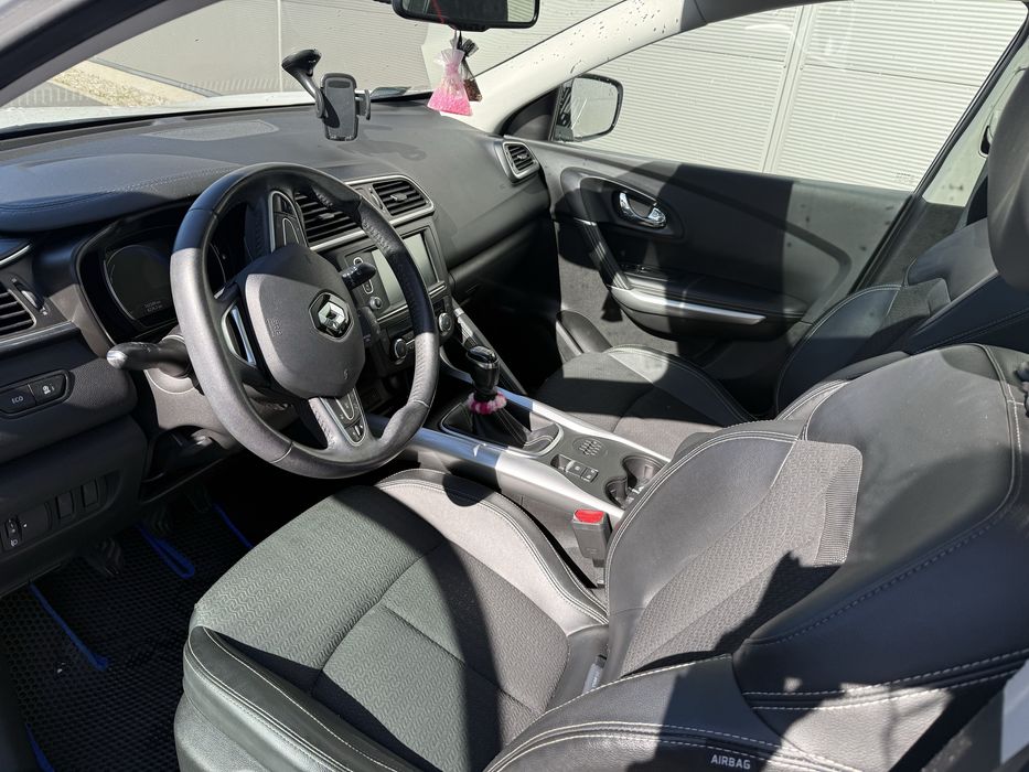 renault kadjar biała perła