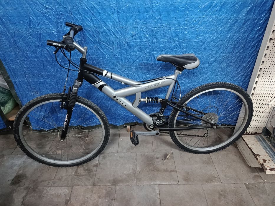 Bicicleta BTT usada