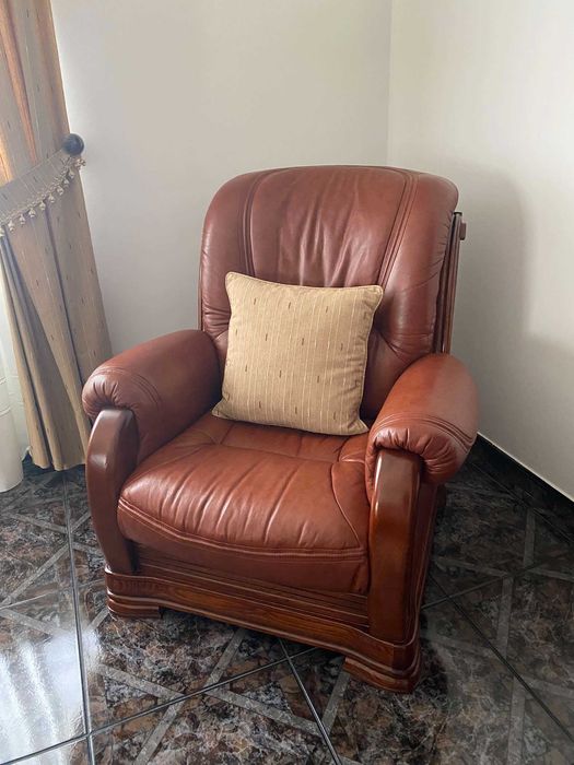 Conjunto de sofás Vintage em pele e madeira