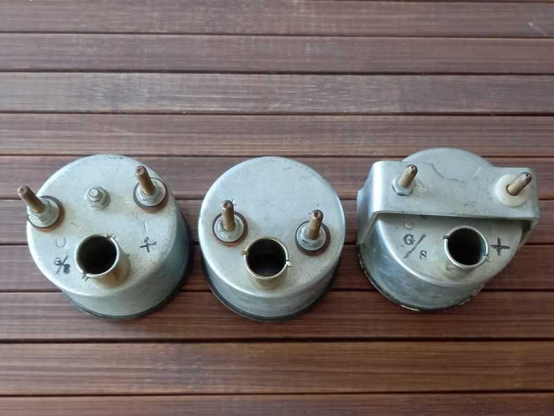 Stare zegary  do motoru i Racimex