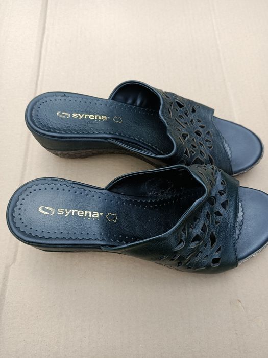 Klapki damskie skórzane