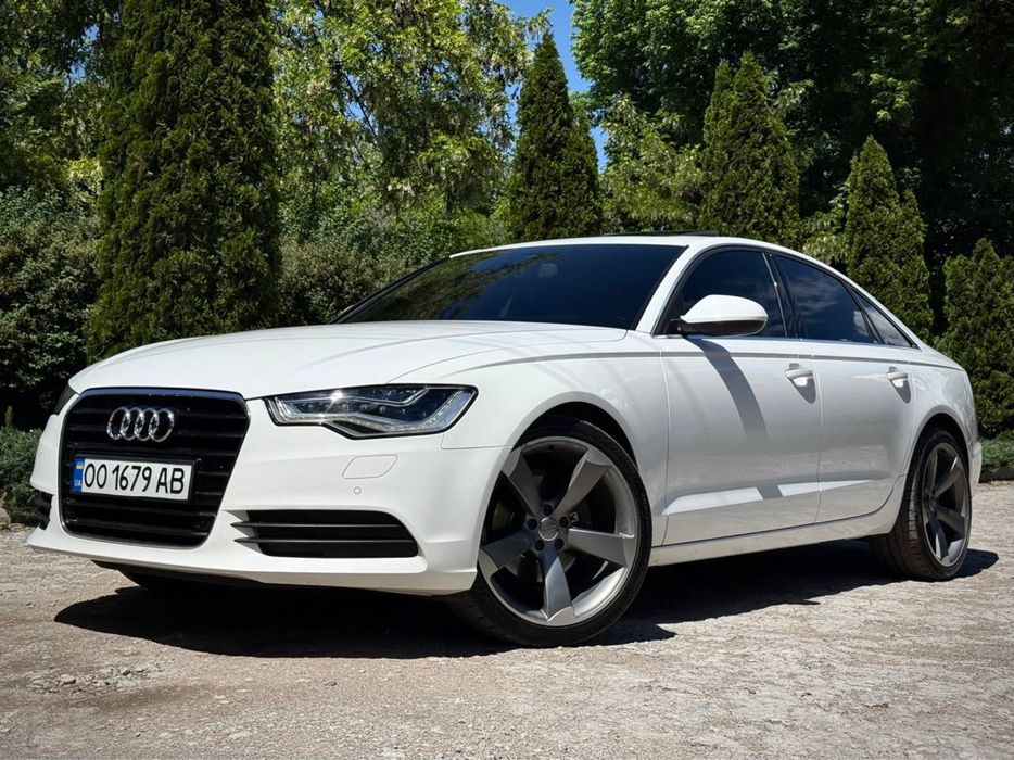 Продам Audi A6/C7 2014 года