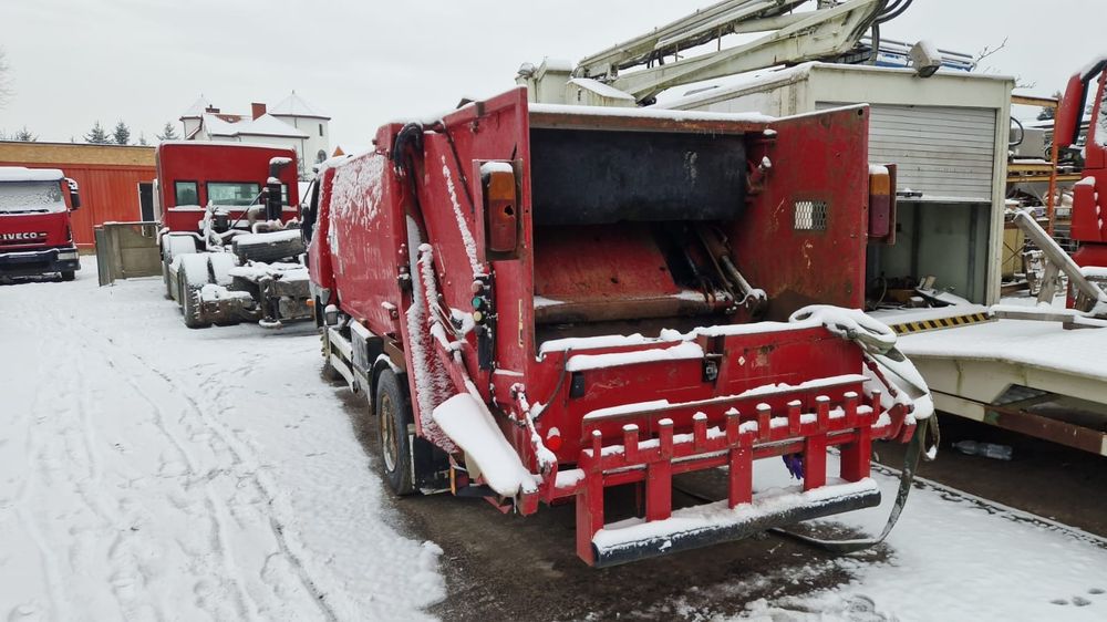 Zabudowa śmieciarki NTM Mitsubishi Canter z 2002