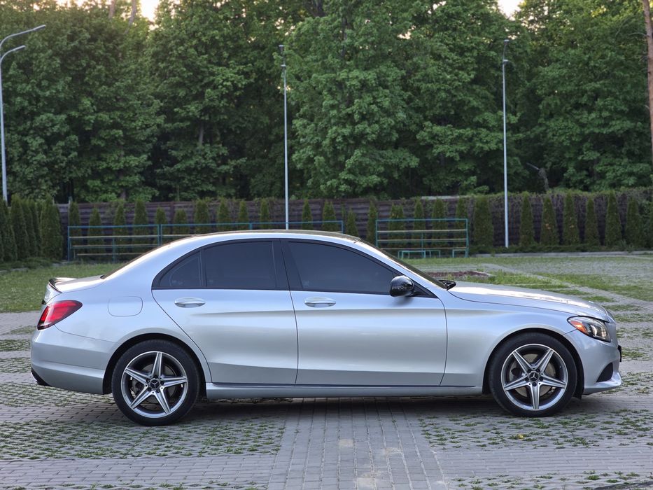 Продам свой Mercedes Benz C300 2л ( ПОЛНЫЙ ПРИВОД )