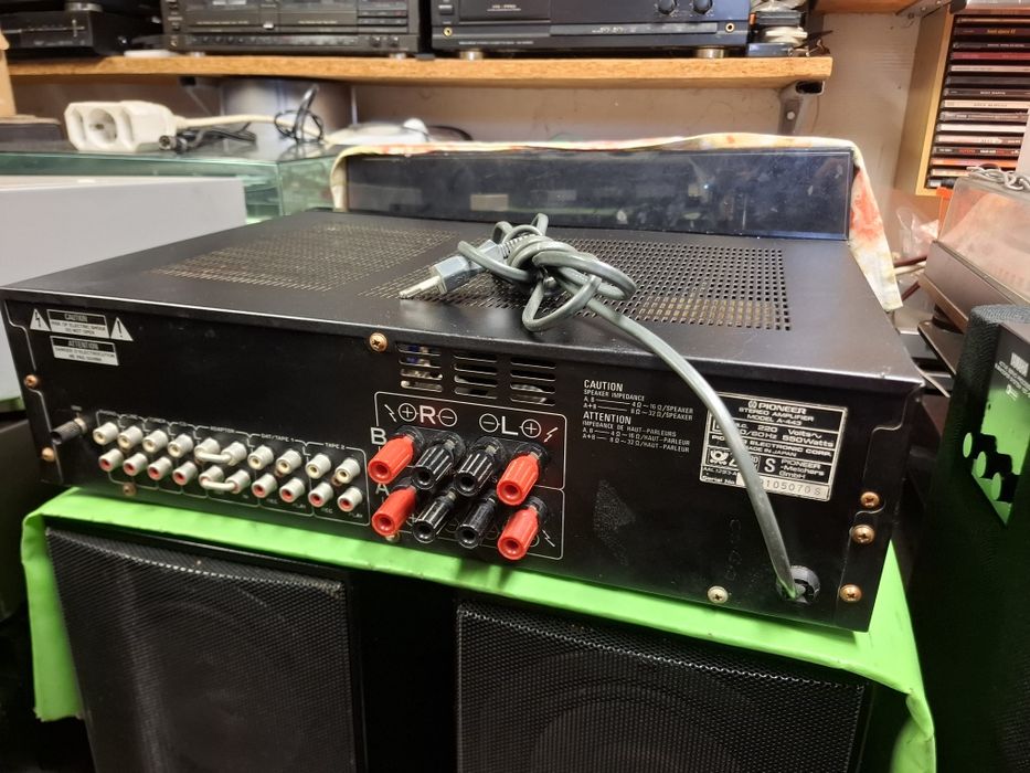 Wzmacniacz Pioneer A-443 solidny