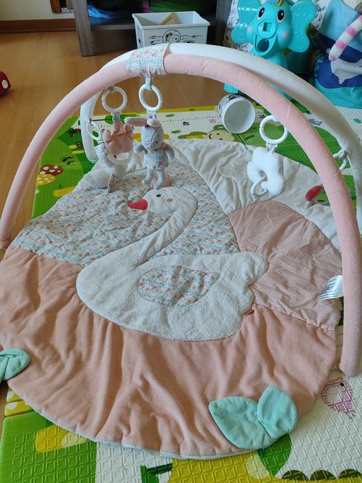 Tapete fofinho de actividades marca Fehn