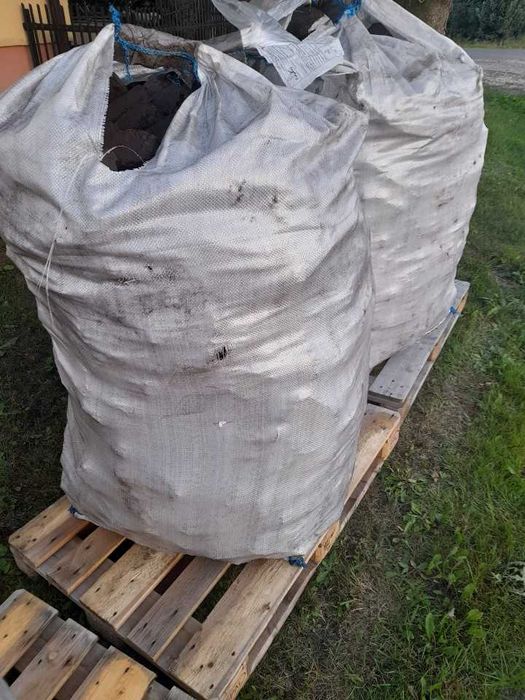 Brykiet torfowy - zamiennik węgla, ekologiczny