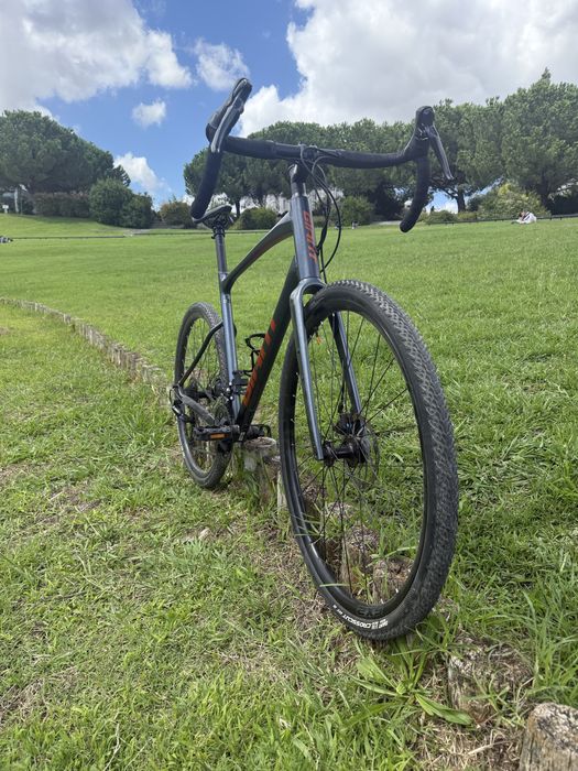 Bicicleta Gravel Giant Revolt 2 (2023) XL