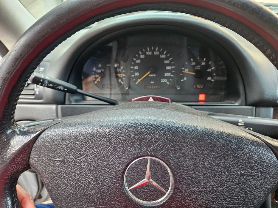 Vendo Mercedes ML 270