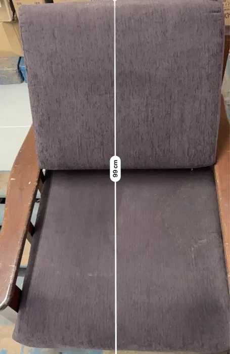 Cadeirão em Madeira com Estofo