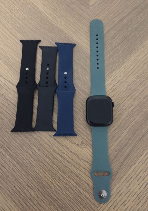 Apple Watch Series 10 GPS 42 mm, aluminium Onyks, pasek S/M, kabel.