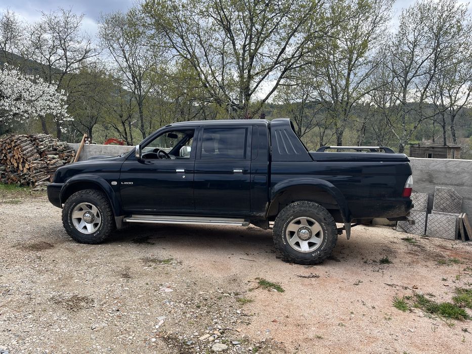 Mitsubishi l200 strakar 2003