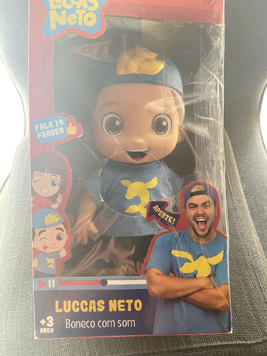 Boneco Luccas cheiroso com Som, 14 frases icónicas (original)