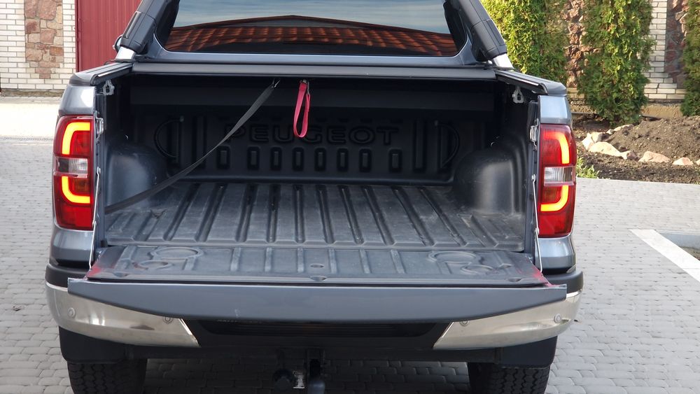 Пікап Peugeot LANDTREK 2023 рік.